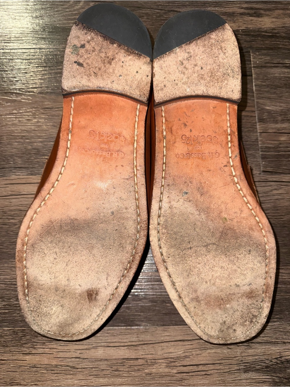 G.H.Bass Weejuns tan loafers - Picture 5 of 7